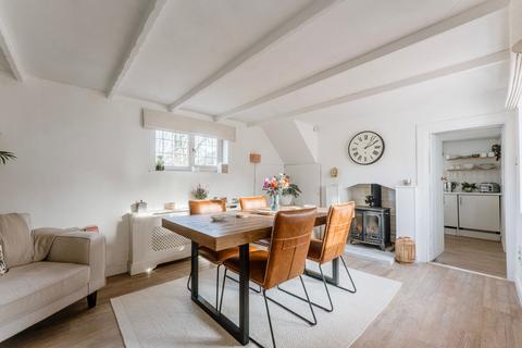 2 bedroom cottage for sale, White Horse Lane, Briggate