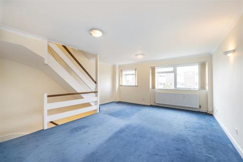 4 bedroom terraced house for sale, Carlton Road, Harpenden
