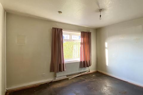 3 bedroom semi-detached house for sale, Bentley Avenue, Halifax