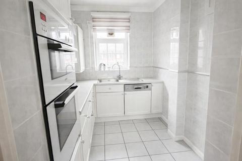 2 bedroom flat to rent, Beechwood House, Teale Street, E2