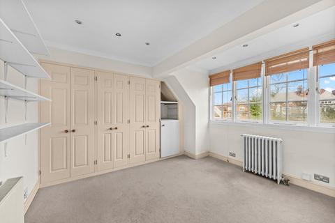 2 bedroom flat for sale, Ferncroft Avenue, Hampstead, London