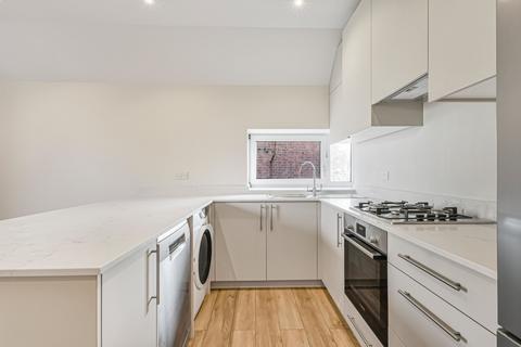 2 bedroom flat to rent, Netherhall Gardens, Hampstead, London