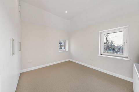 2 bedroom flat to rent, Netherhall Gardens, Hampstead, London