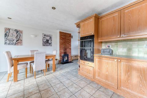 3 bedroom detached bungalow for sale, Cedar Close, Mattishall