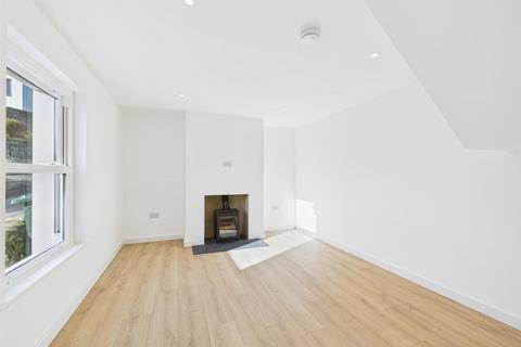 2 bedroom house for sale, Fully renovated 2 bedroom cottage - Rural location