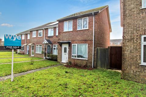 2 bedroom end of terrace house for sale, Centre Walk, High Wycombe HP15