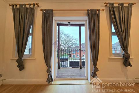 2 bedroom flat for sale, Flat 4, Valdez Court, 23 Twynham Road, Bournemouth, Dorset