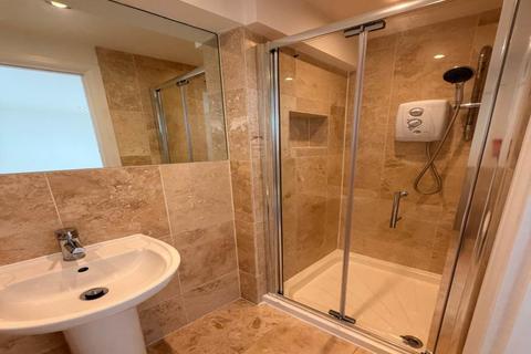 3 bedroom flat to rent, Blackheath Road, Blackheath, London