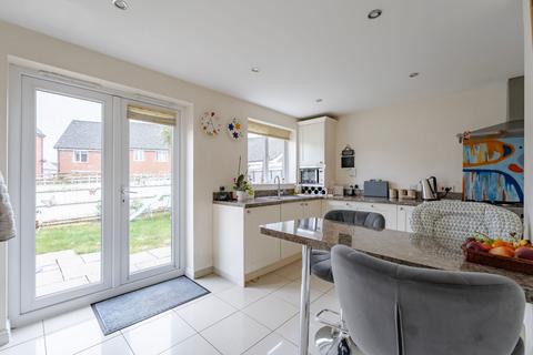 5 bedroom detached house for sale, Poethlyn Drive, Costessey