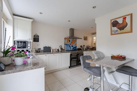 5 bedroom detached house for sale, Poethlyn Drive, Costessey