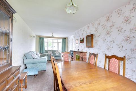 3 bedroom detached house for sale, Briar Avenue, Sandiacre