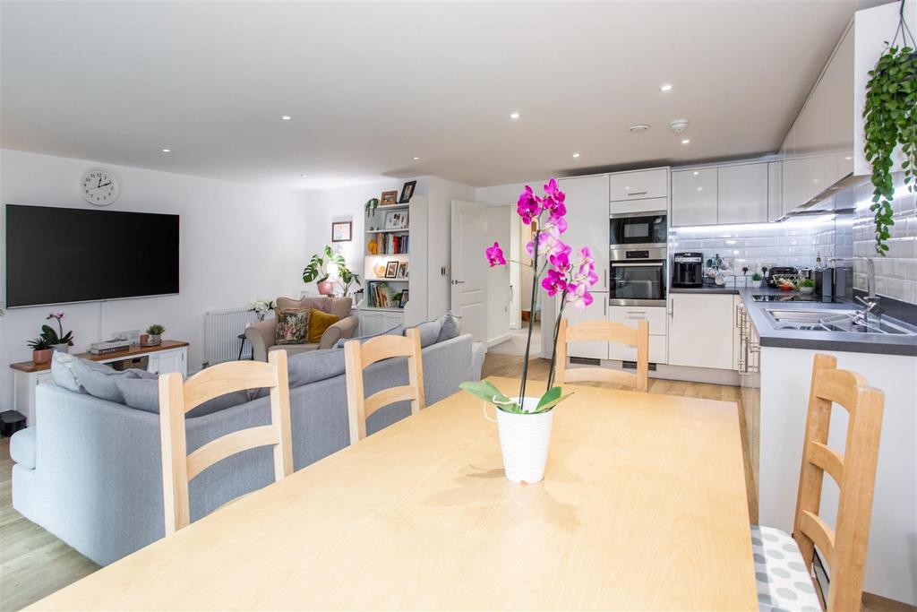 Open Plan Kitchen/Reception