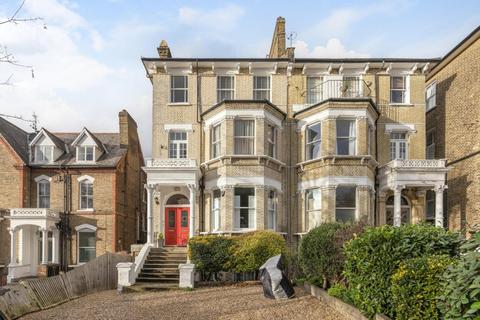 3 bedroom flat for sale, Nightingale Lane, London