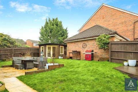 4 bedroom detached house for sale, Balmoral Drive, Northamptonshire NN13