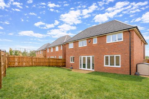 5 bedroom detached house for sale, Hen Chwarel Drive, Llanwern, NP18