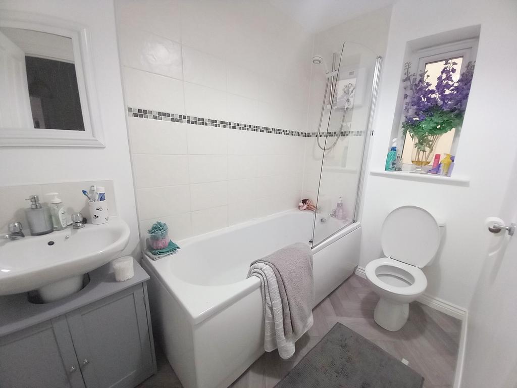 Family bathroom