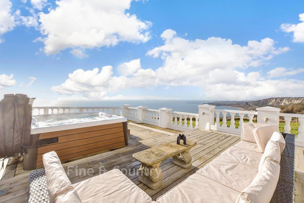 Patio / Decking