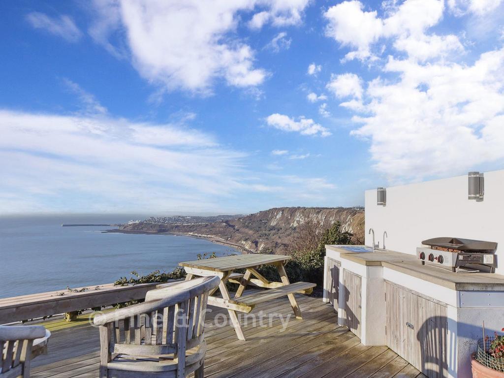 Patio / Decking