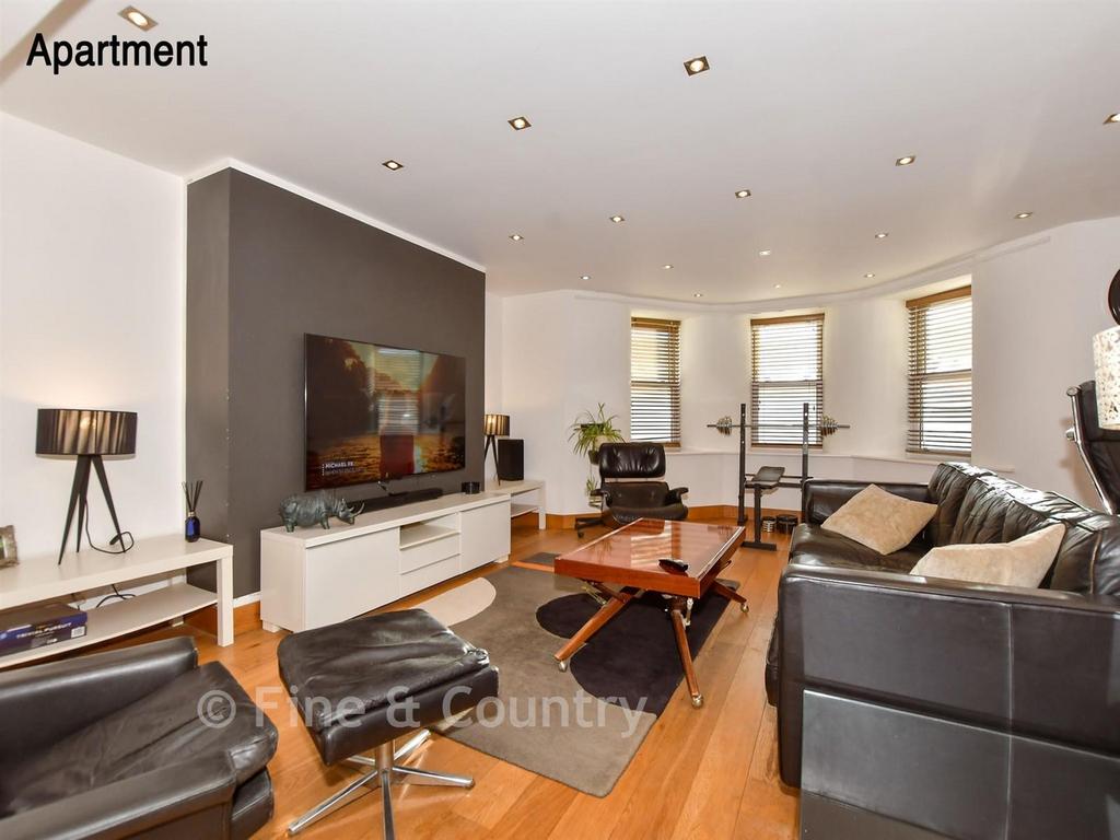 Apartment Lounge