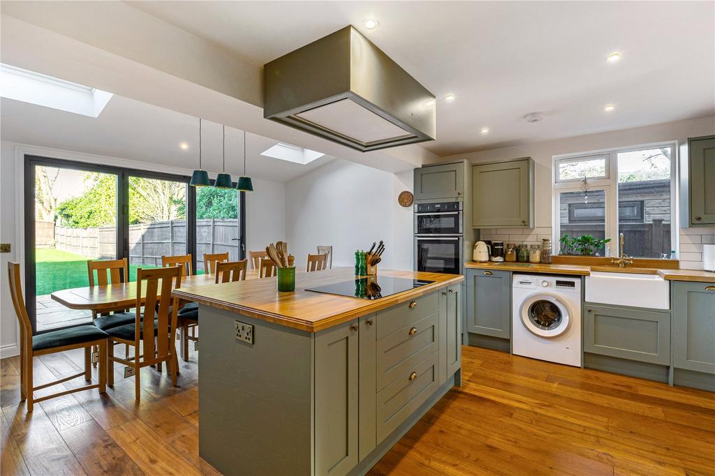 Kitchen Dining Area