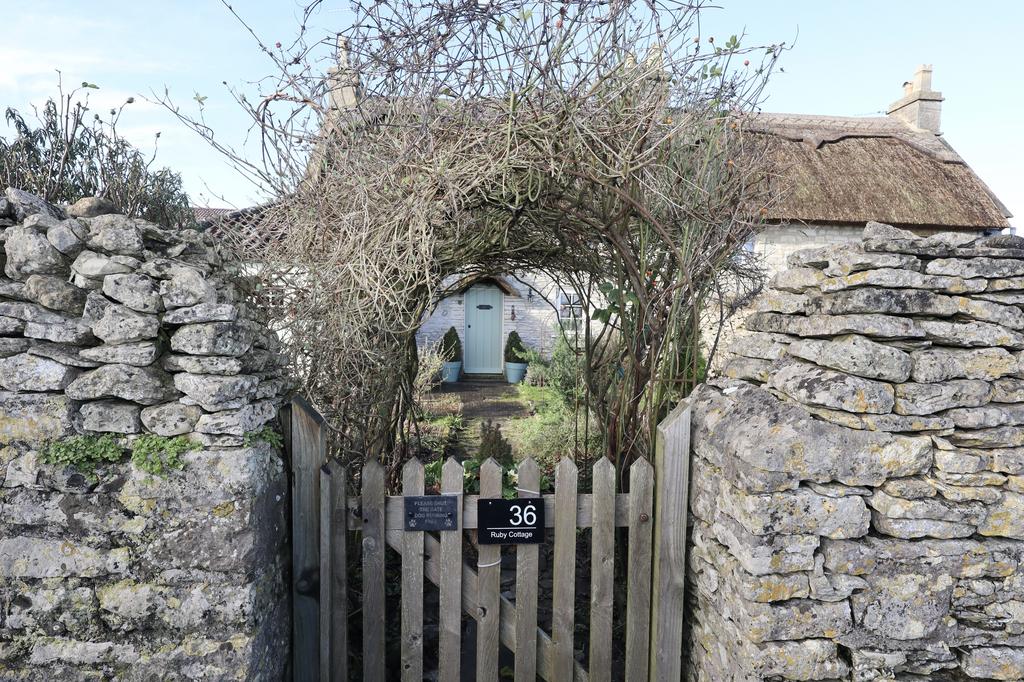 Gate and path