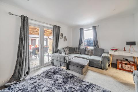 undefined, Landrake Crescent, Reading, Berkshire