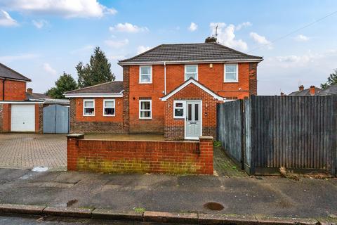 undefined, Landrake Crescent, Reading, Berkshire