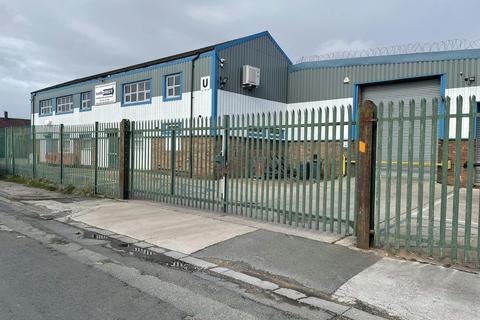 Warehouse to rent, Highfield St Manchester M38 9ST