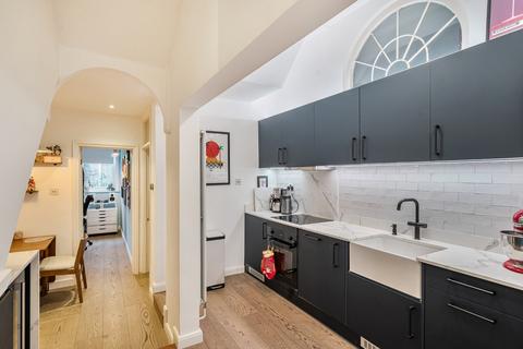 3 bedroom flat for sale, Kingsley Road, London, NW6
