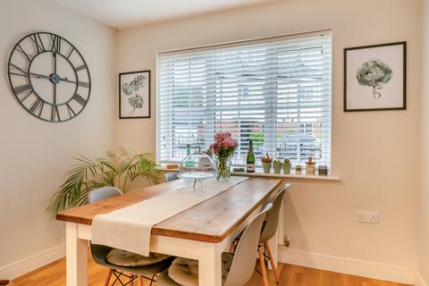 3 bedroom semi-detached house for sale, Merlin Road, Newbury, RG20