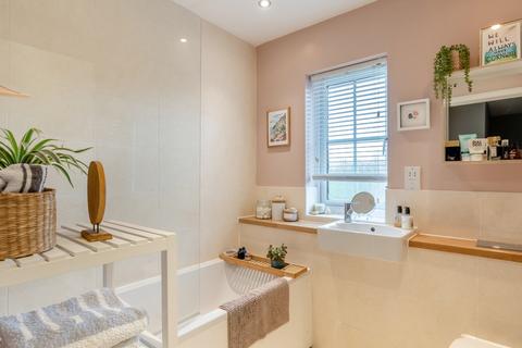 3 bedroom semi-detached house for sale, Merlin Road, Newbury, RG20