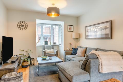 3 bedroom semi-detached house for sale, Merlin Road, Newbury, RG20