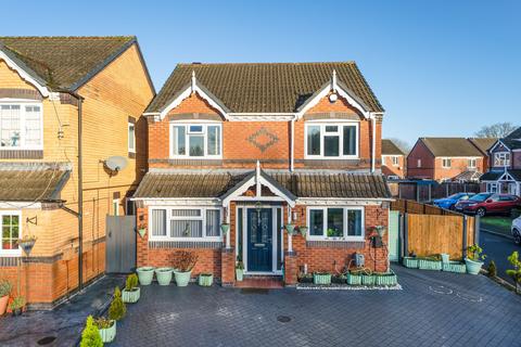 4 bedroom detached house for sale, Lhen Close, Muxton, TF2