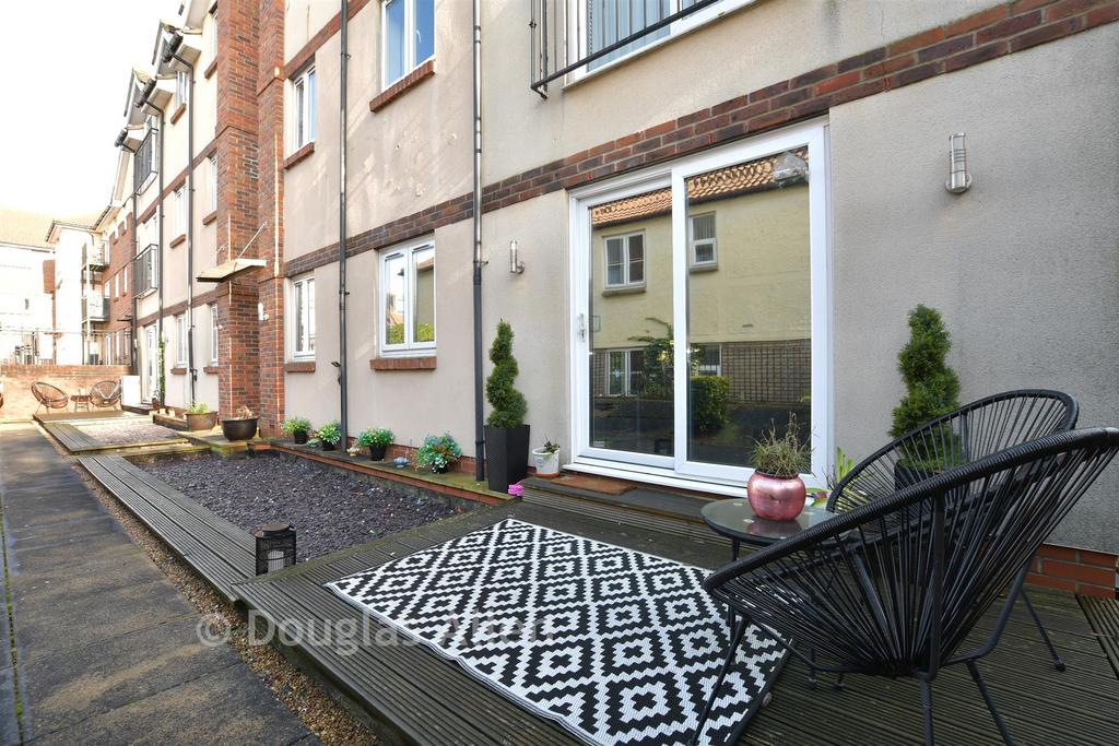 Patio / Decking