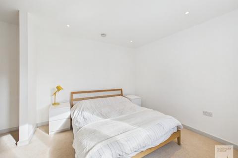 2 bedroom apartment to rent, One Cutting Room Square :: Ancoats
