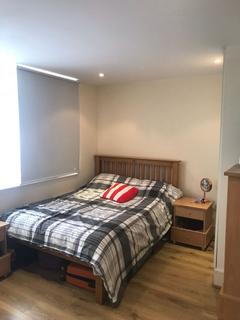 1 bedroom apartment to rent, Bernhard Baron House, 71 Henriques Street, London, E1