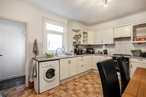 undefined, Gosbrook Road, Caversham, Reading