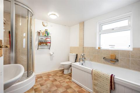 undefined, Gosbrook Road, Caversham, Reading