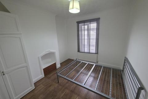 undefined, Warwick Road, Enfield EN3