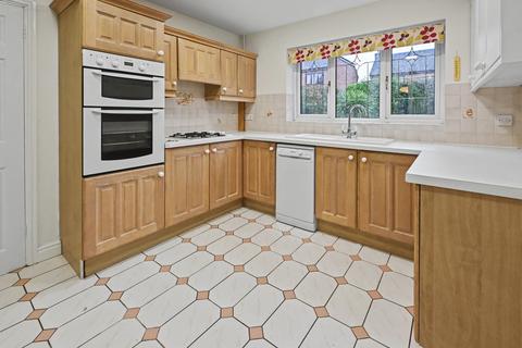 4 bedroom detached house for sale, Cavendish Drive, Ashbourne, DE6