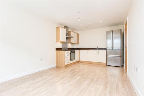 2 bedroom apartment for sale, Wissen Drive, Letchworth Garden City, Herts SG6 1FT