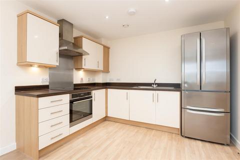 2 bedroom apartment for sale, Wissen Drive, Letchworth Garden City, Herts SG6 1FT