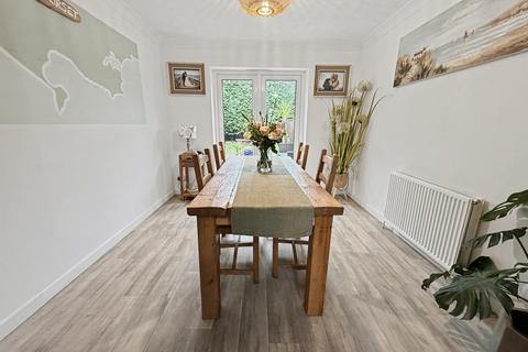 2 bedroom terraced bungalow for sale, Northmoor