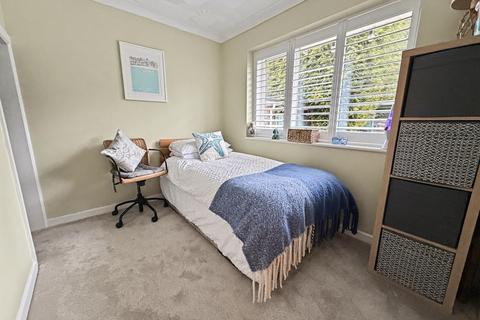 2 bedroom terraced bungalow for sale, Northmoor