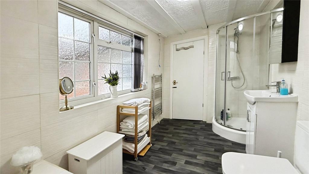 Bathroom (1)