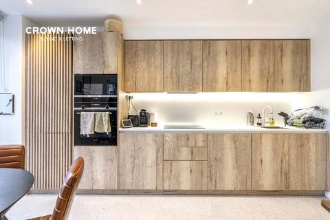 1 bedroom apartment to rent, The Silk District, London E1