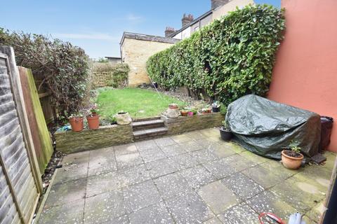 undefined, Tennyson Road, Luton, Bedfordshire, LU1 3RS