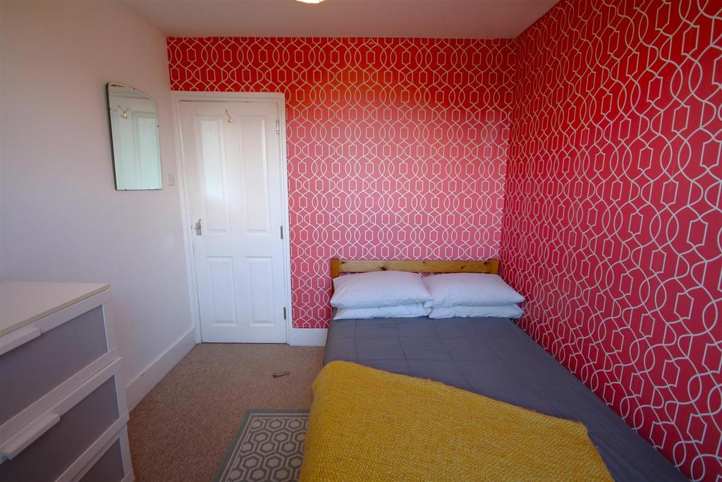 Bedroom 3a.JPG