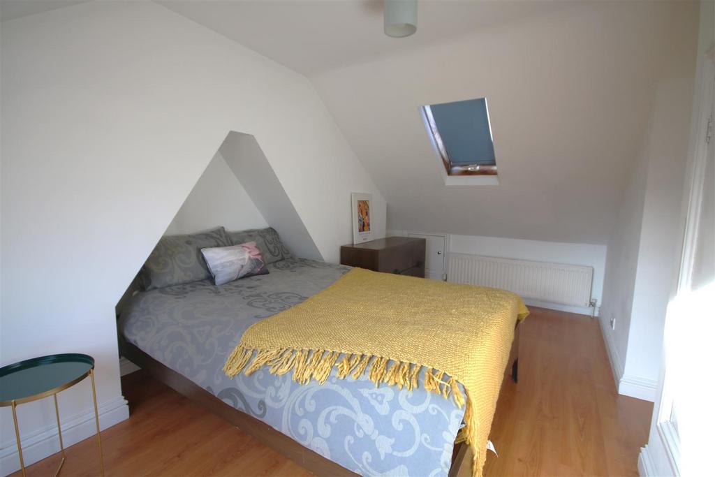 Bedroom 4a.JPG