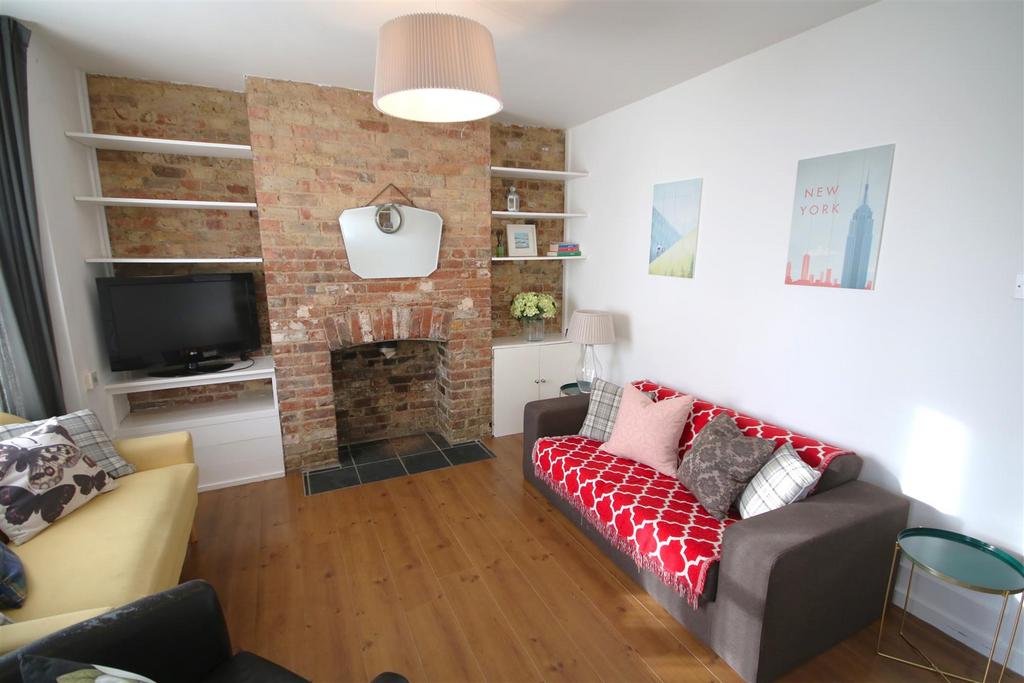 Living Room b.JPG